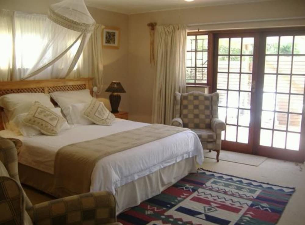 undefined LIVESEY Lodge 8