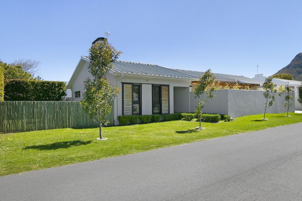 undefined Bond Breakaway 6