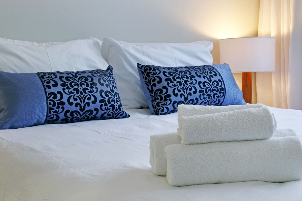 undefined Bond Breakaway 10