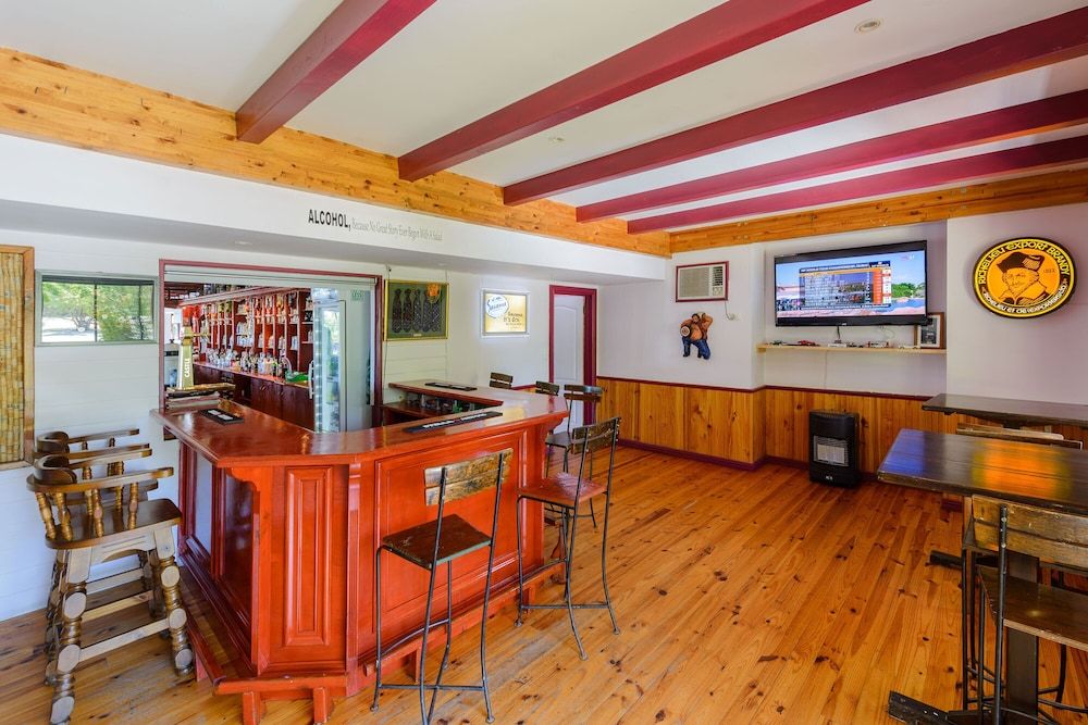 undefined Castleton 9