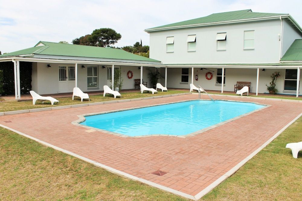 undefined River Club 4216 4