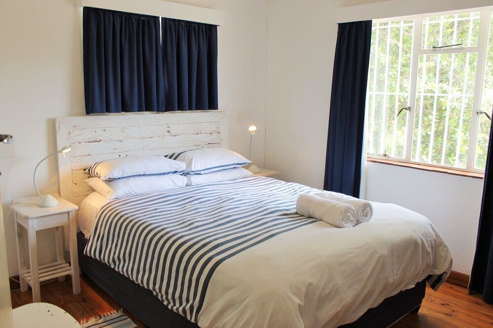 undefined Lands End 3