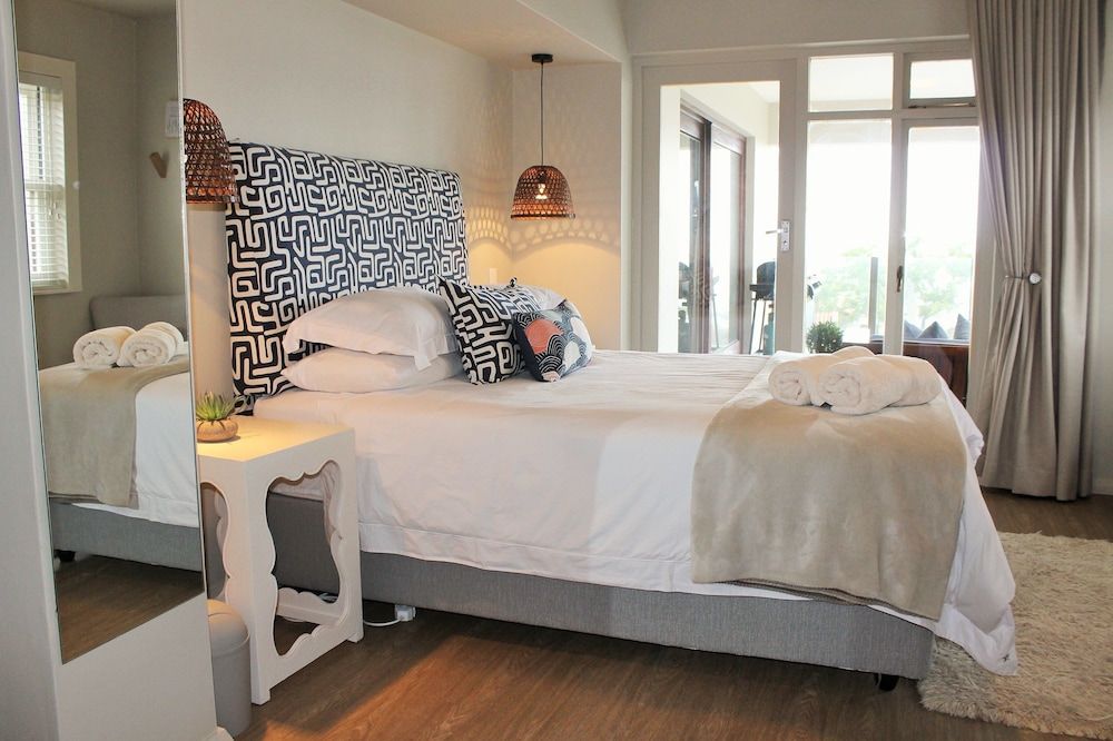 undefined Village Square 6 8