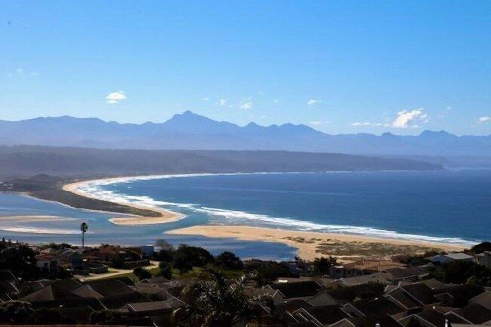 Stella Maris Deluxe Apartment, 3 Bedrooms, Kitchen, Ocean View 9