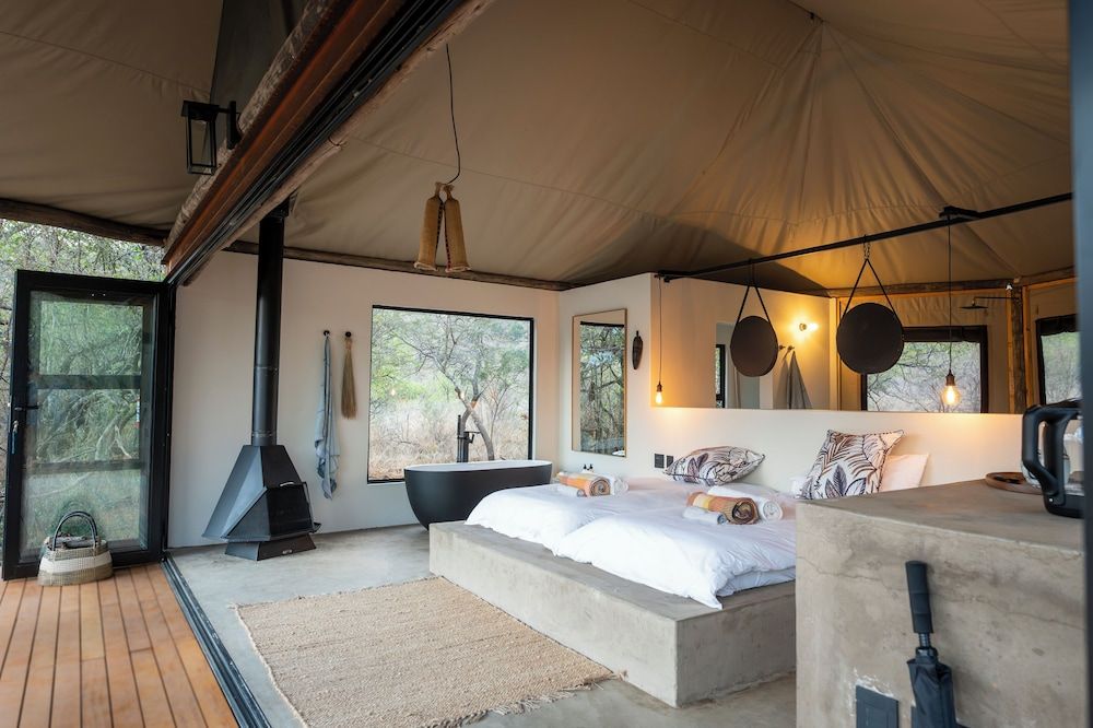 Admiralty Couple Tent