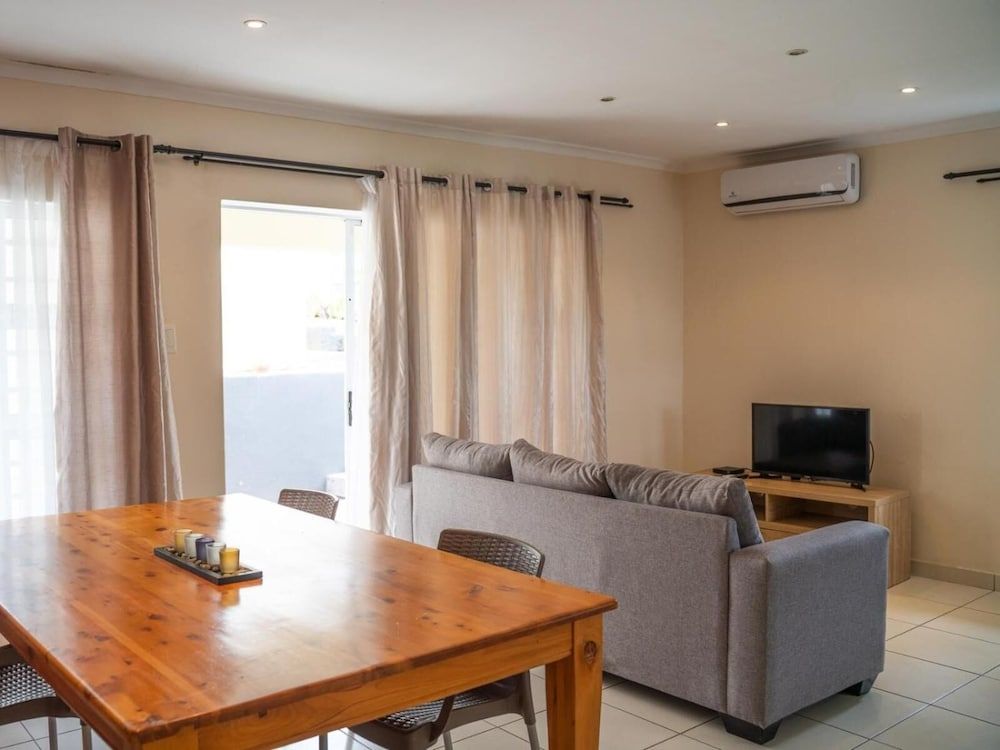 Dei Gratia Guesthouse Family House 2