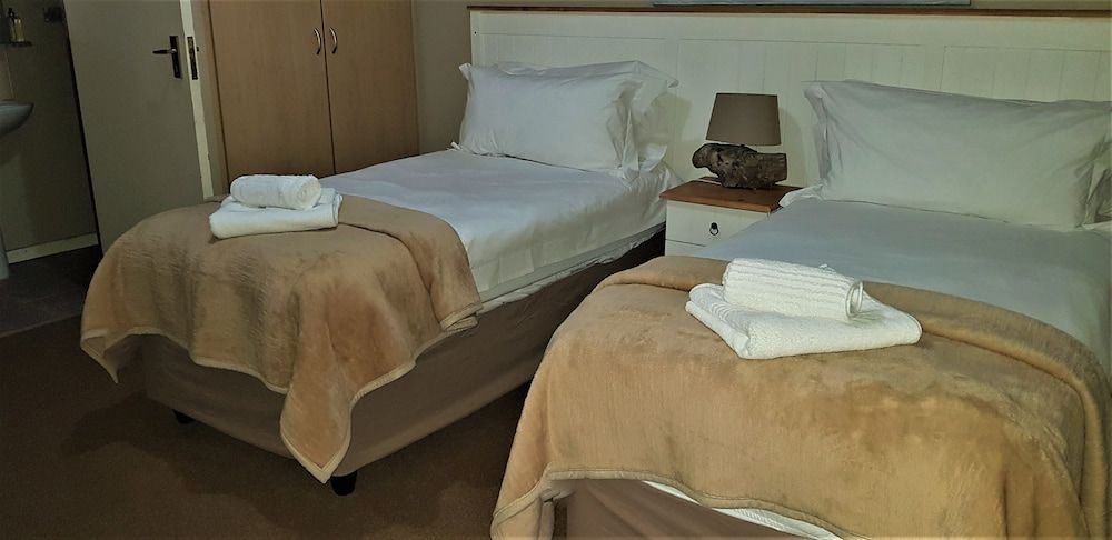 Pili Pili Beach Cabanas