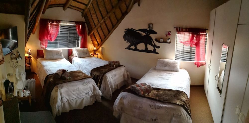 Family Triple Room (Lion)