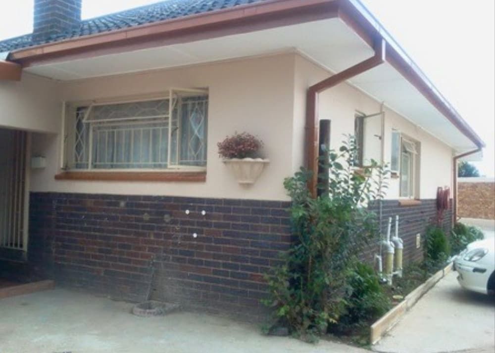 undefined Avion Lodge 5