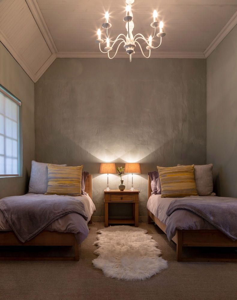 Hartford House Upper Lakeside