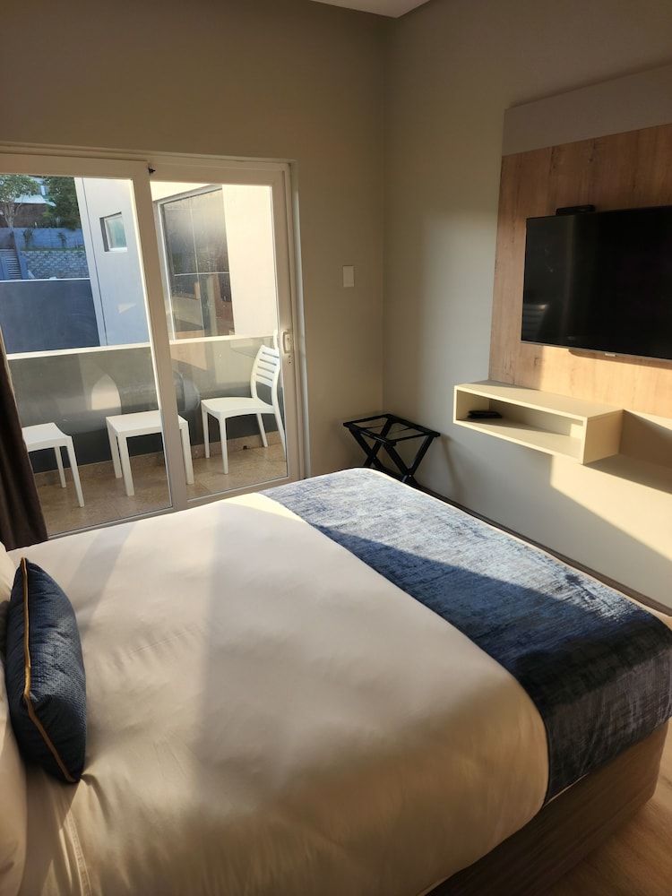 12 Oceans Hotel and Conference Centre Standard Room 2