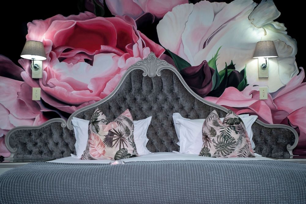 Iso'Bella Vita Guesthouse Deluxe King Room - Garden View 3