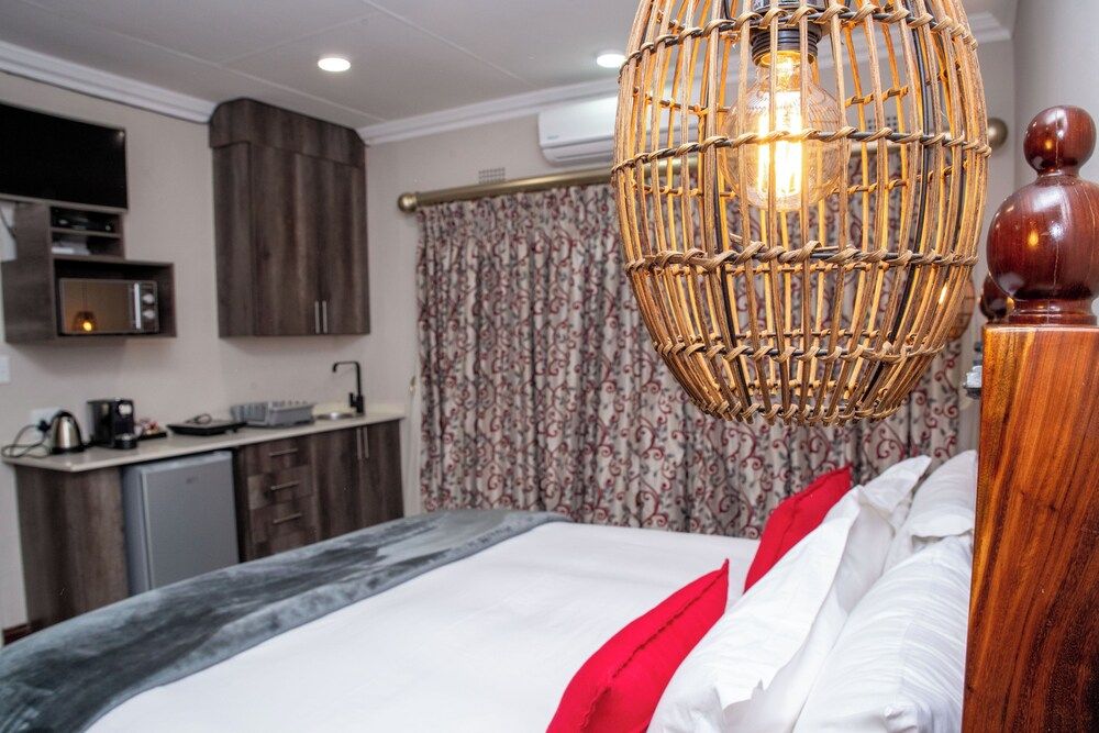 Iso'Bella Vita Guesthouse Double/Twin Room with Shower 5