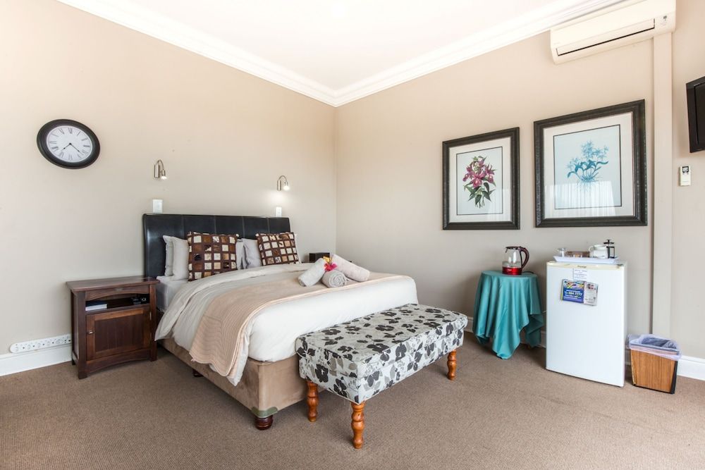 Fairway Guesthouse Room, Sea View 8