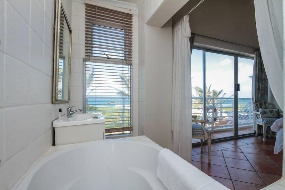 King Room with Balcony - Sea View