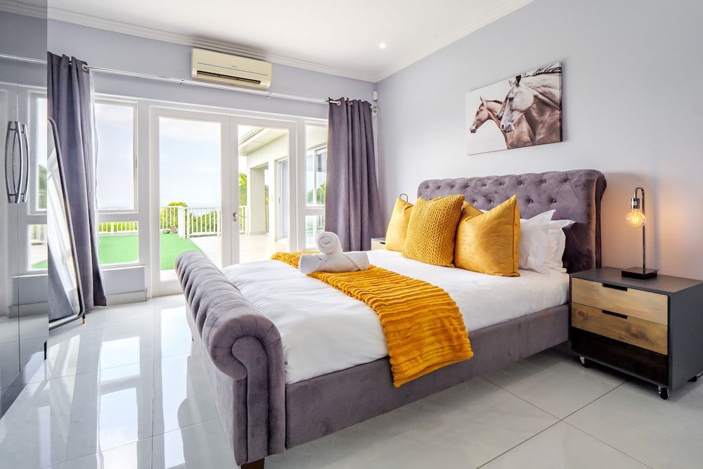 House (4 Bedrooms)