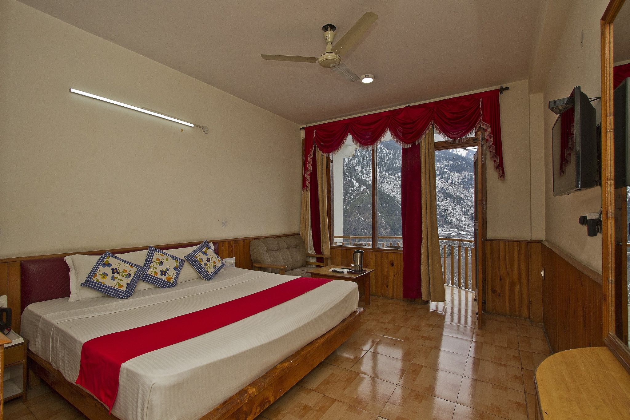 Sarthak Resort Standard Room Pine View with Balcony