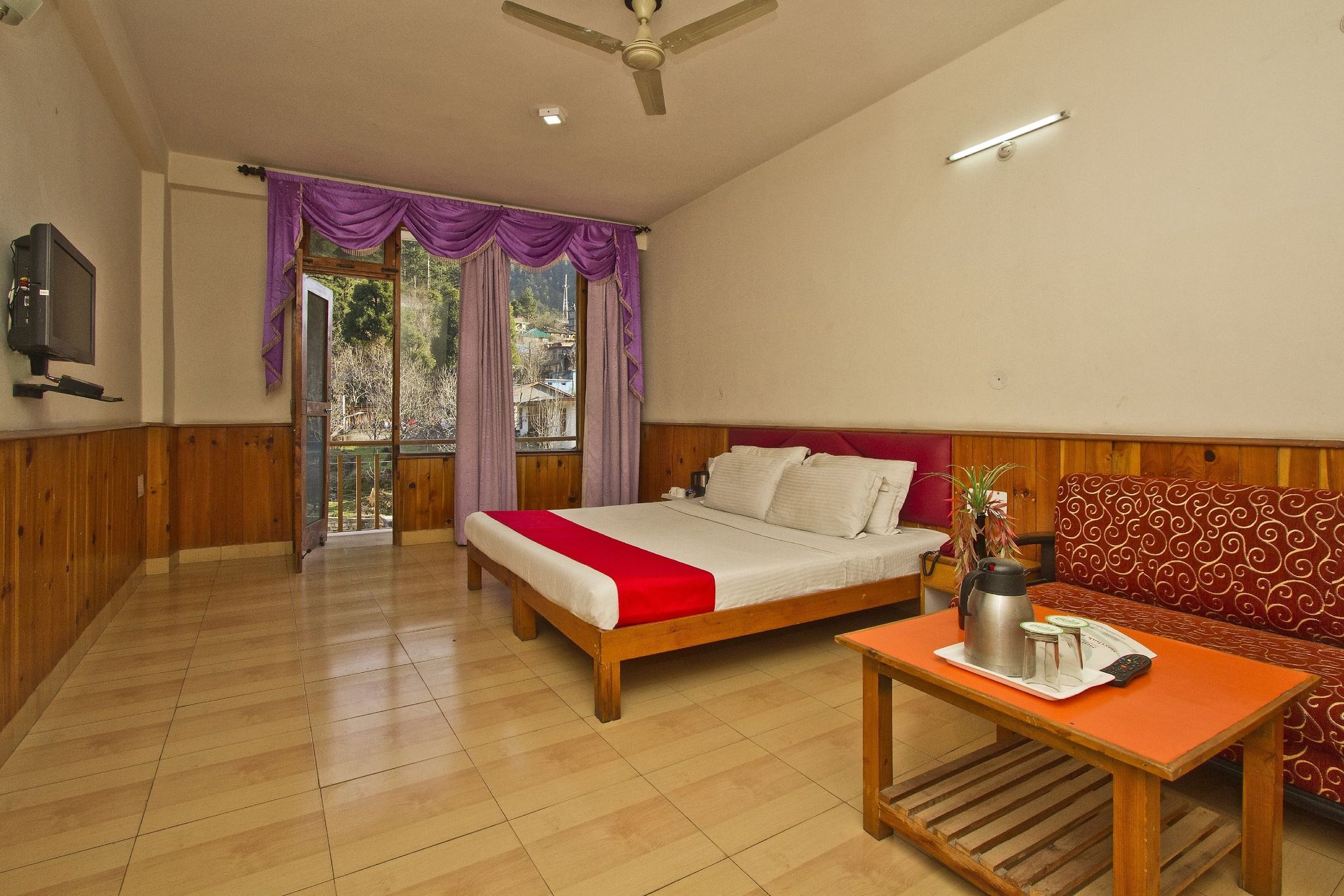 Sarthak Resort Standard Room Pine View with Balcony 3