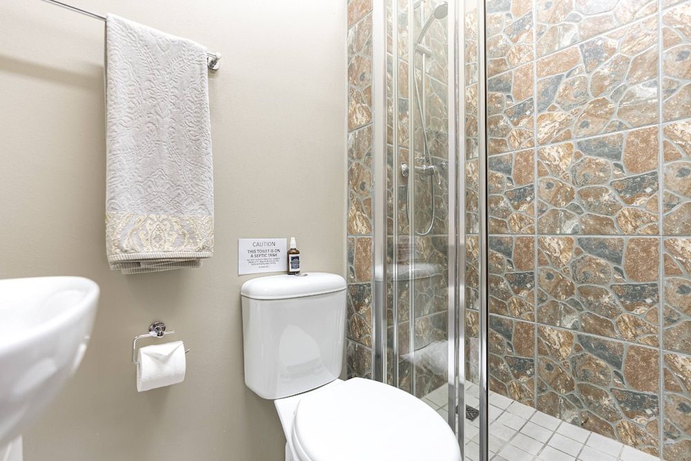 Val de Vine Guesthouse Luxury Double or Twin Room 11