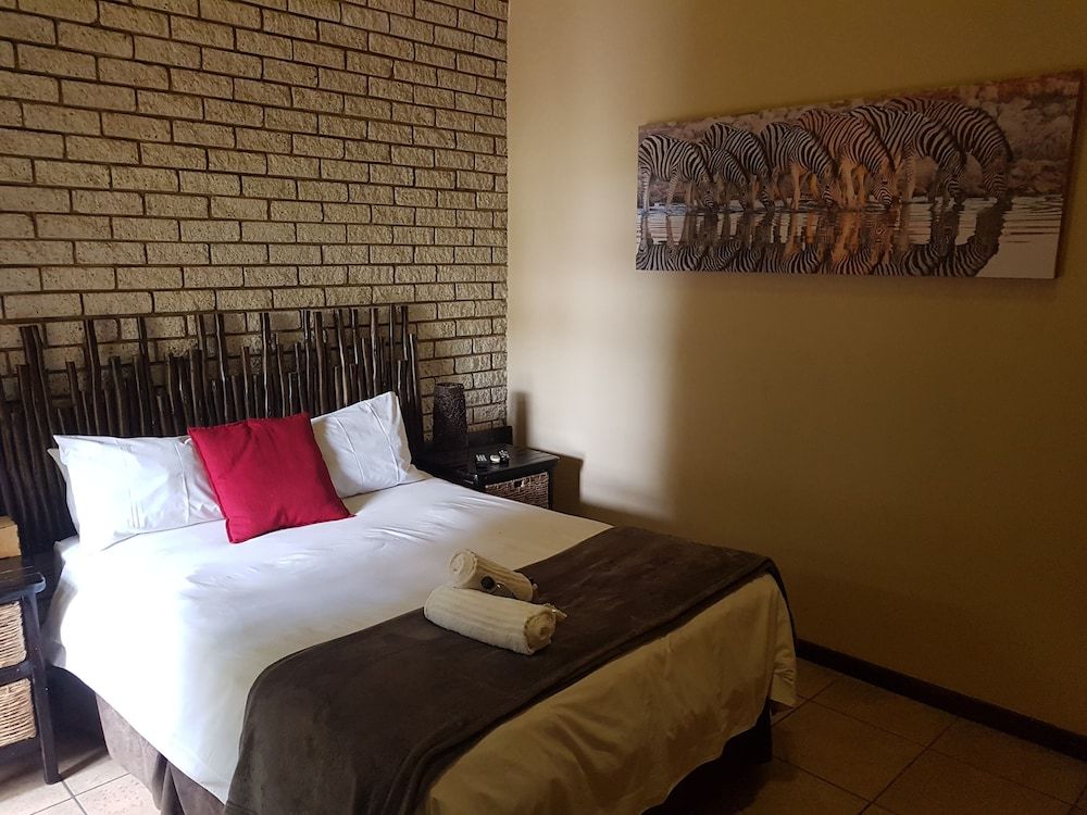 Lions Guesthouse Standard Double Room 5