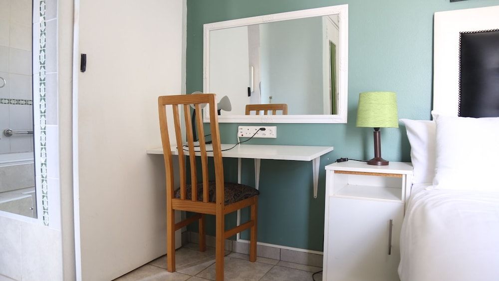 Roba Monakedi Guest Lodge Double Room 7