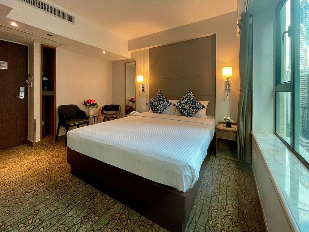undefined Lander Grand Hotel 2