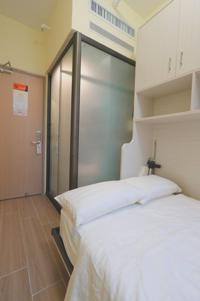 China Rich Hotel Standard Double Room, Non Smoking 5