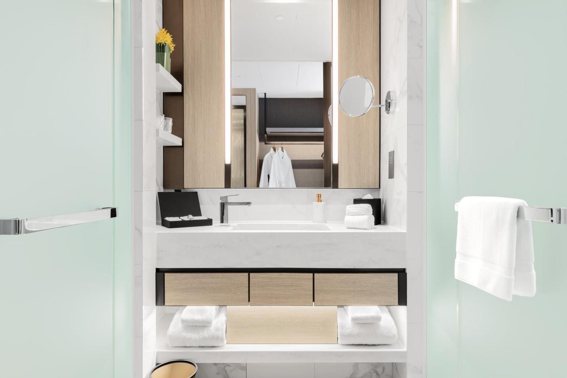 Superior Green Room with Twin Beds