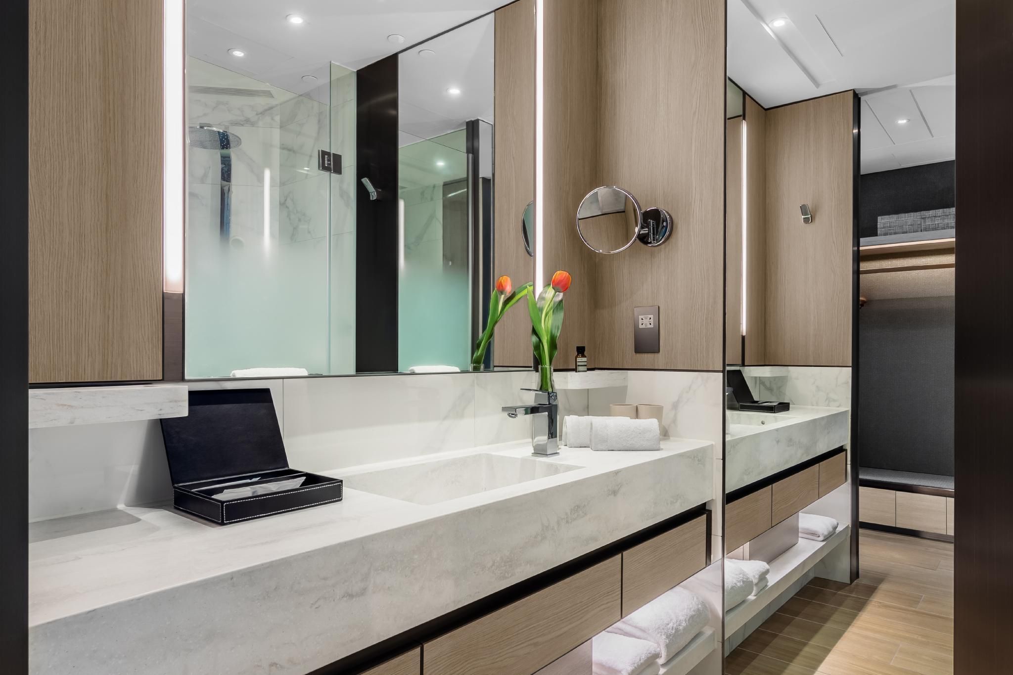 Deluxe With 2 Queen Beds