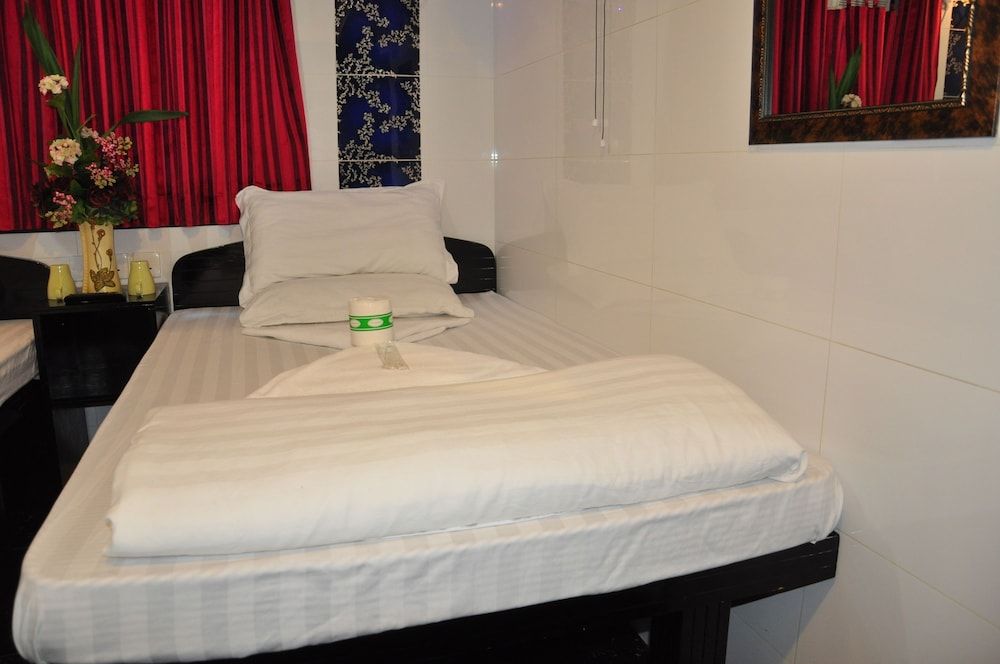 undefined Swiss Hostel 9