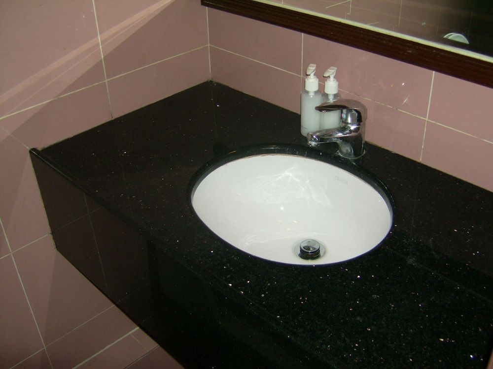 Paris Guest House Romantic Double or Twin Room 9