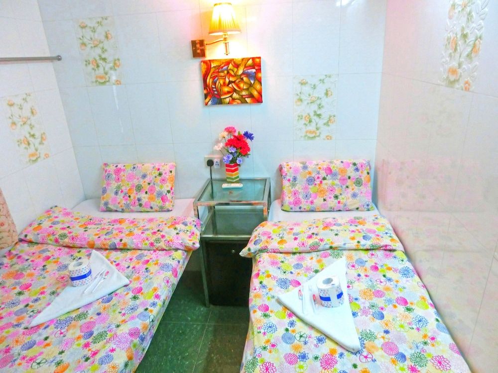 undefined Safari Hotel 5