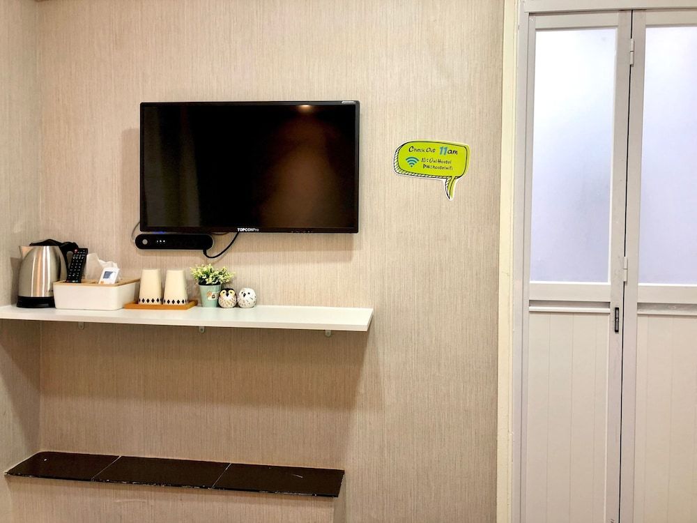 Owl Hostel Classic Twin Room 4