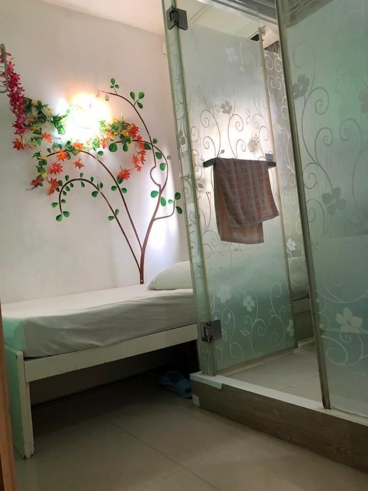 Starfish Hostel Business Suite 2