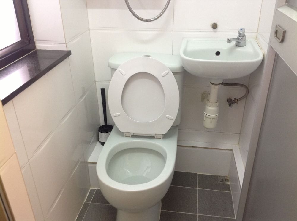 Golden Guest House Comfort Single Room 5