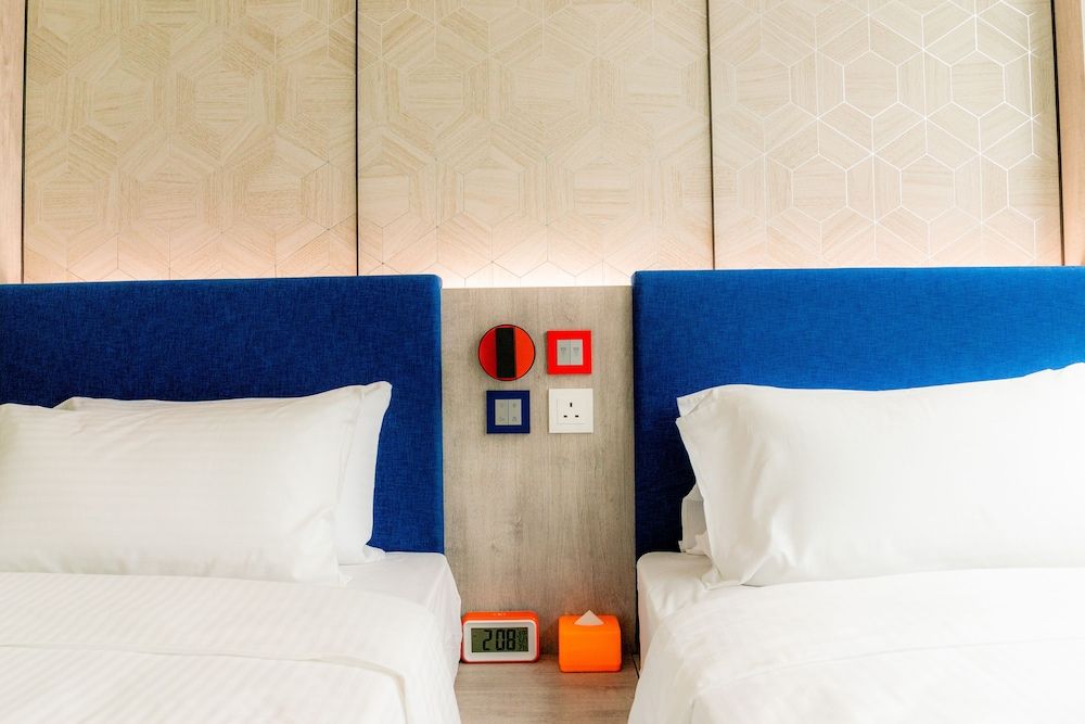 undefined Le Hoteru 10