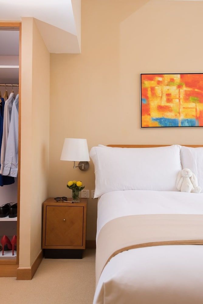 CHI Residences 314 Executive Apartment 4