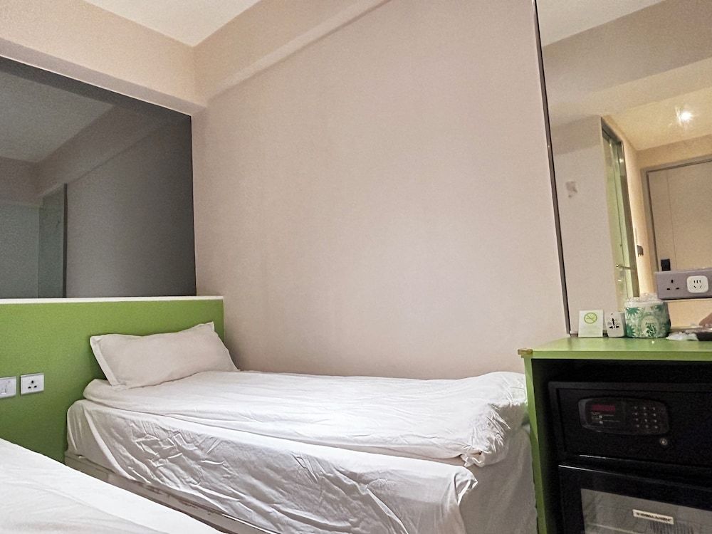 POP E INN Standard Twin Room