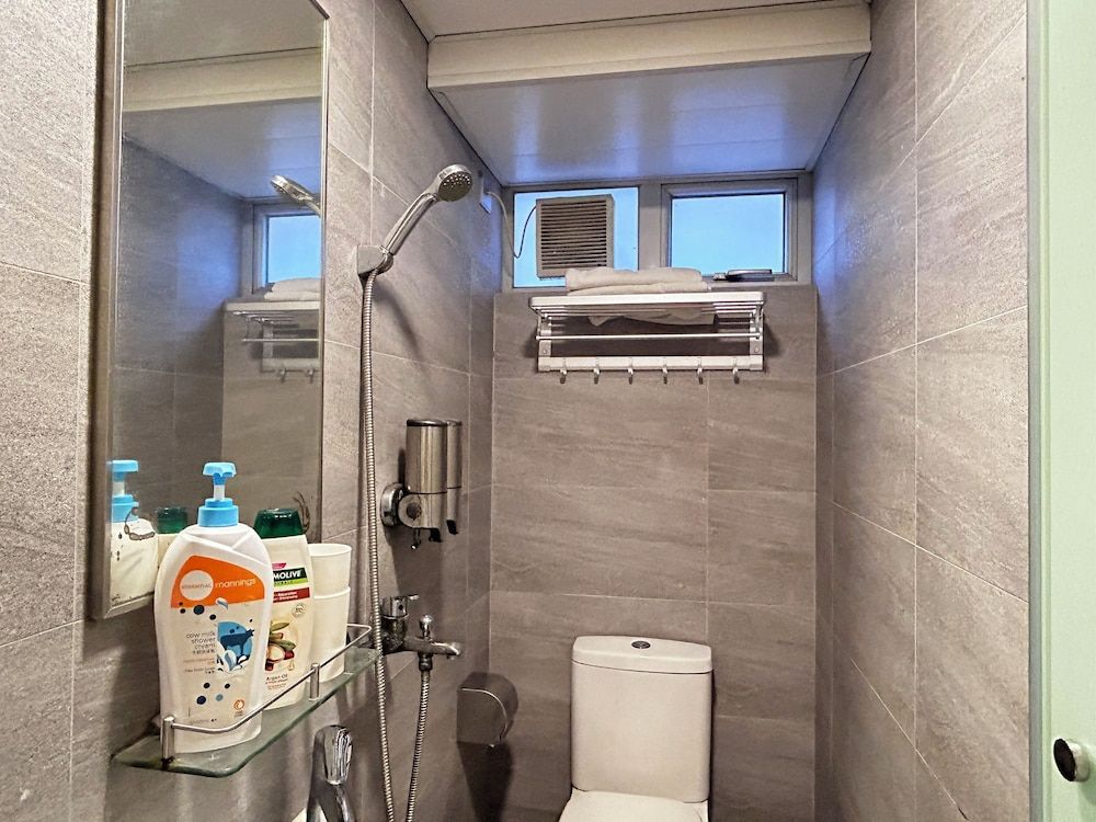 POP E INN Standard Twin Room 9