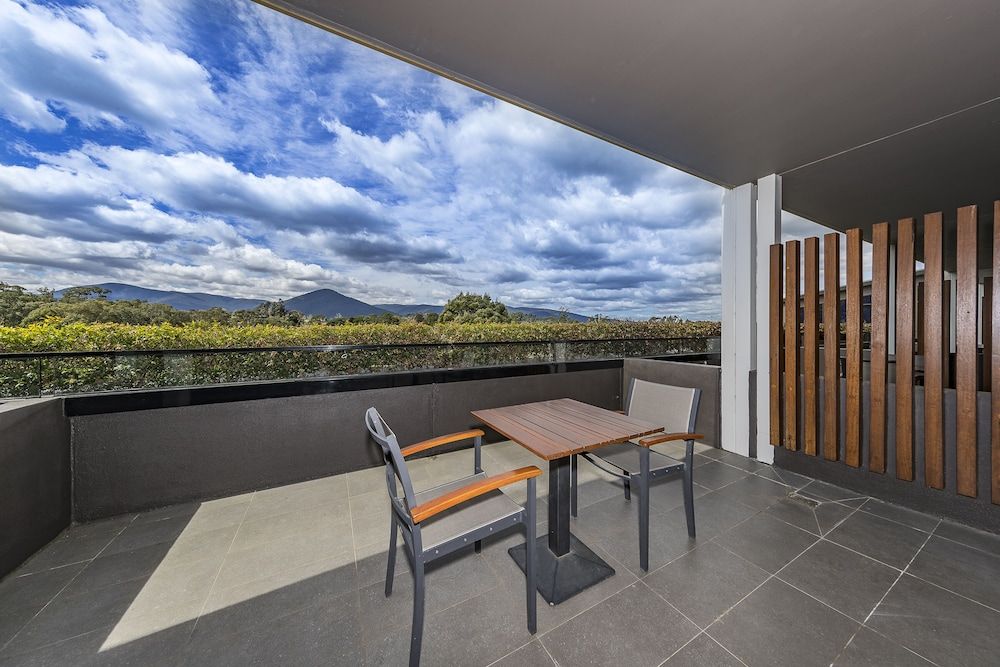 RACV Healesville Country Club & Resort Premium Mountain View Room 4