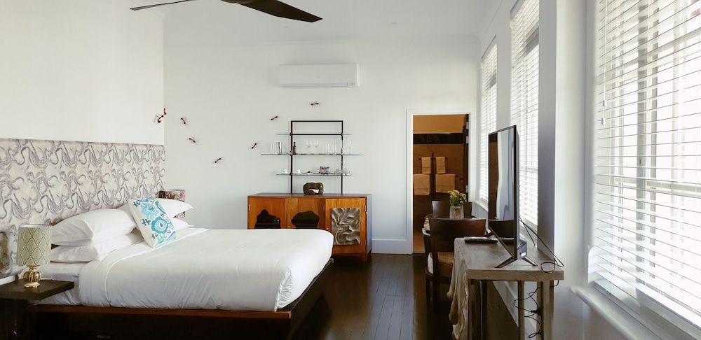 CIRCA 1928 - Albury Hart Suite 2