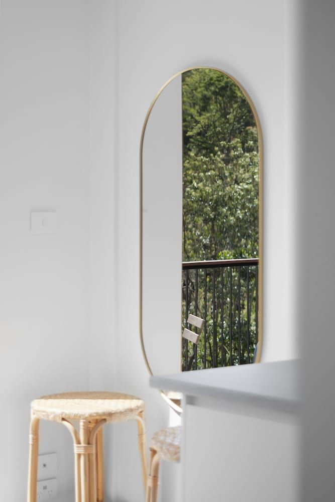 The Beach Rooms Micro Queen Room - Ocean View / Balcony 8