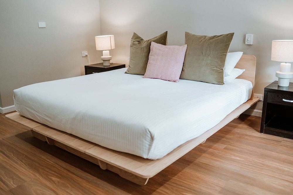 The Lodge Jamberoo Deluxe King Suite 2