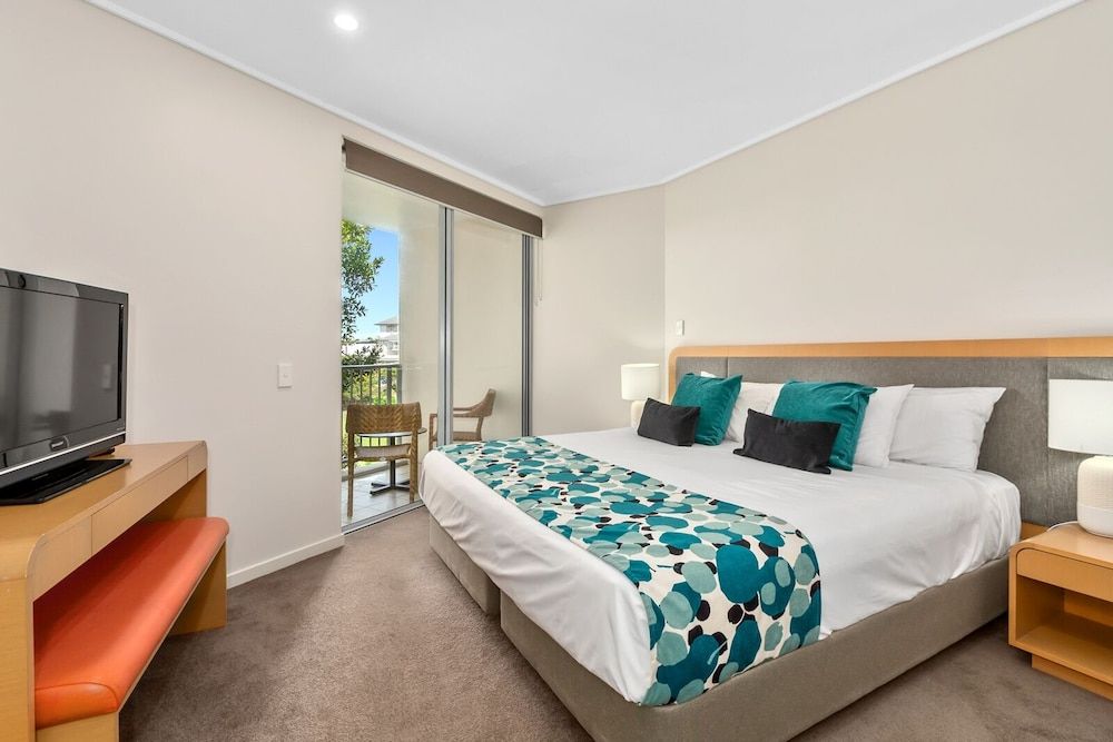 Three Bedroom Dual-Key Spa Suite