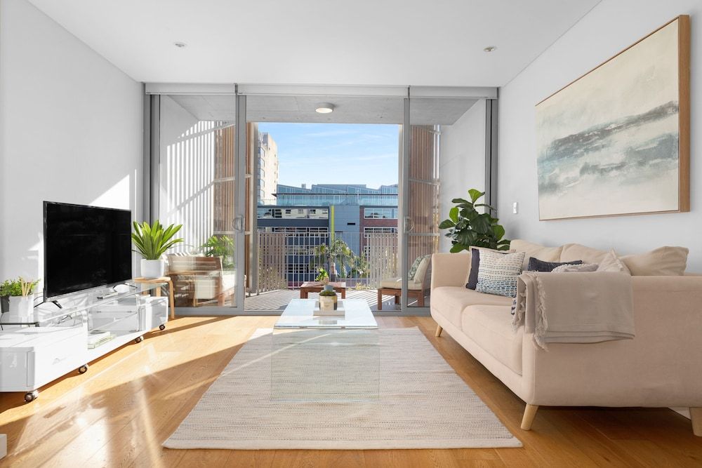One Bedroom Apartment With Parking