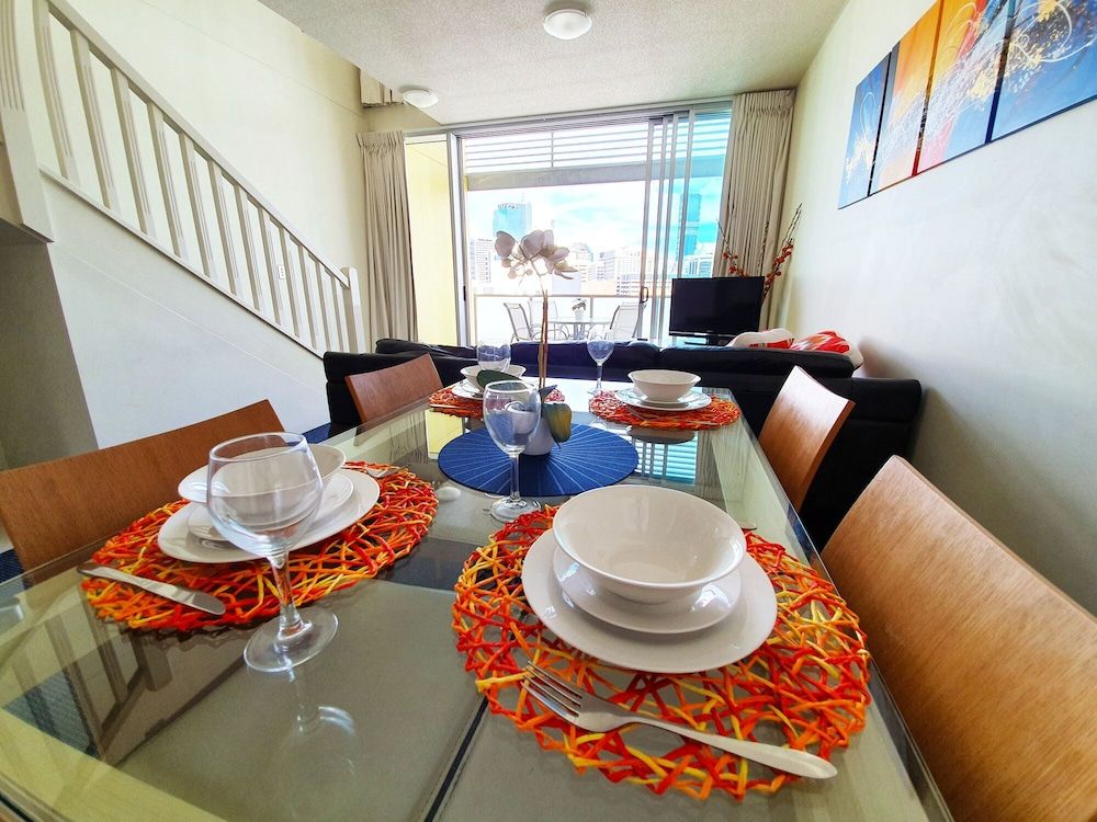 undefined City Penthouse Views Wine Pool Gym Netflix 6