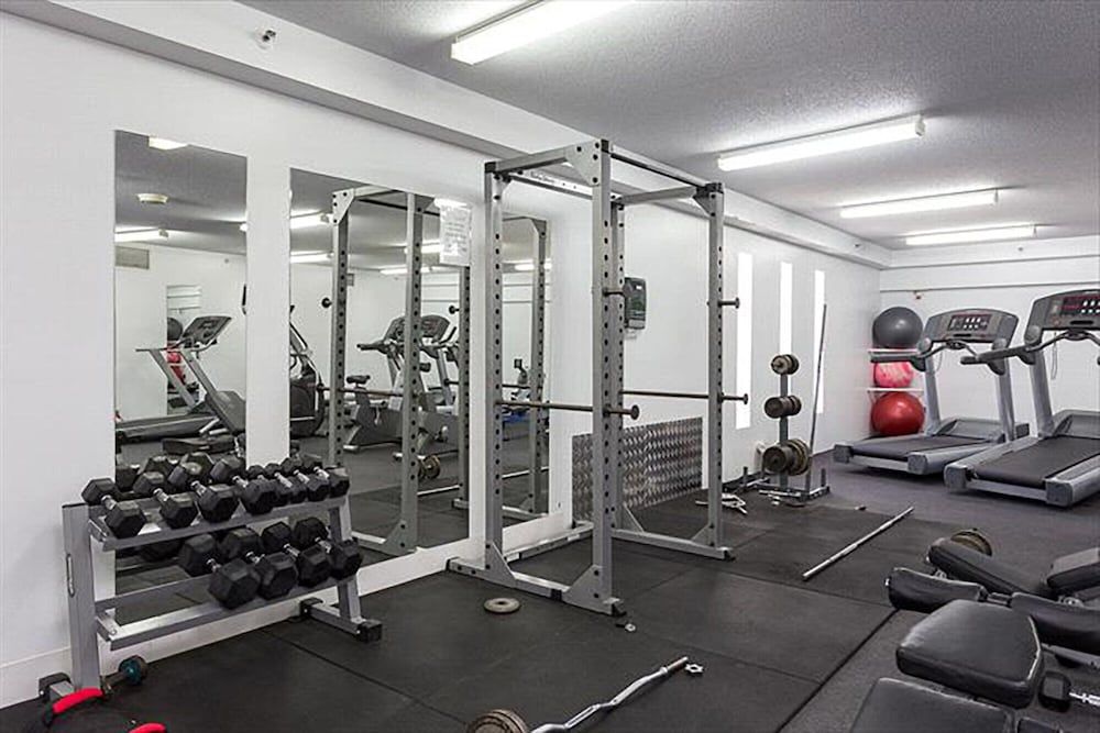 undefined City Penthouse Views Wine Pool Gym Netflix 4