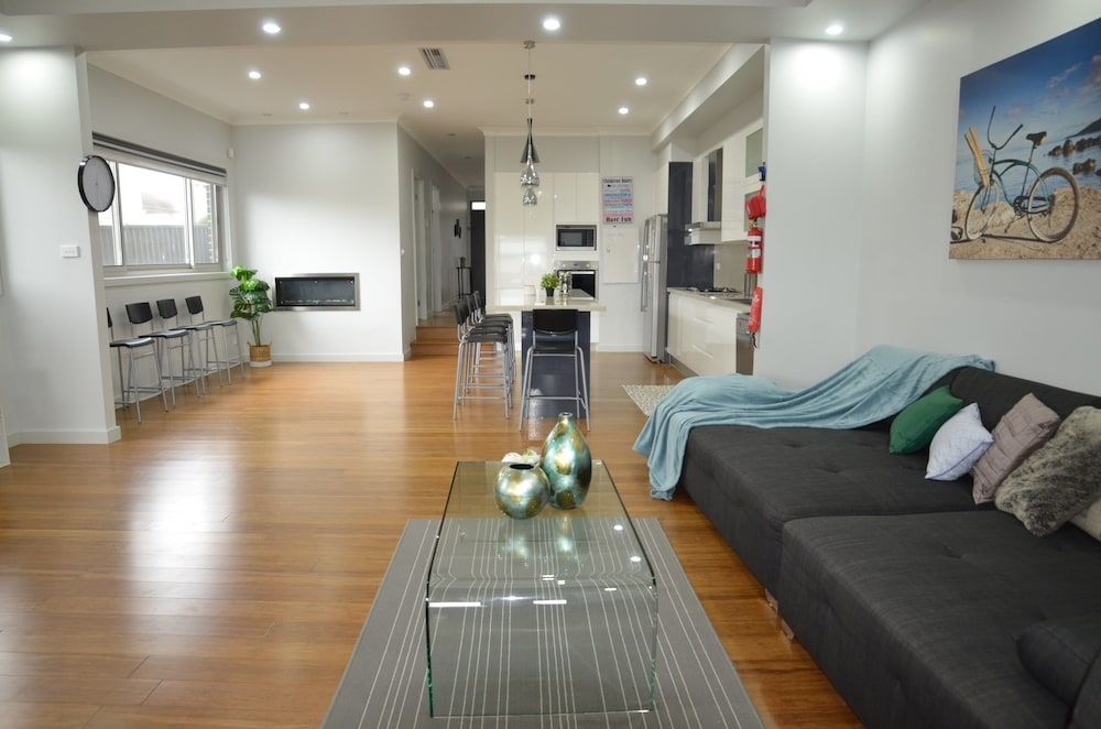 Comfort House, 5 Bedrooms, Courtyard View