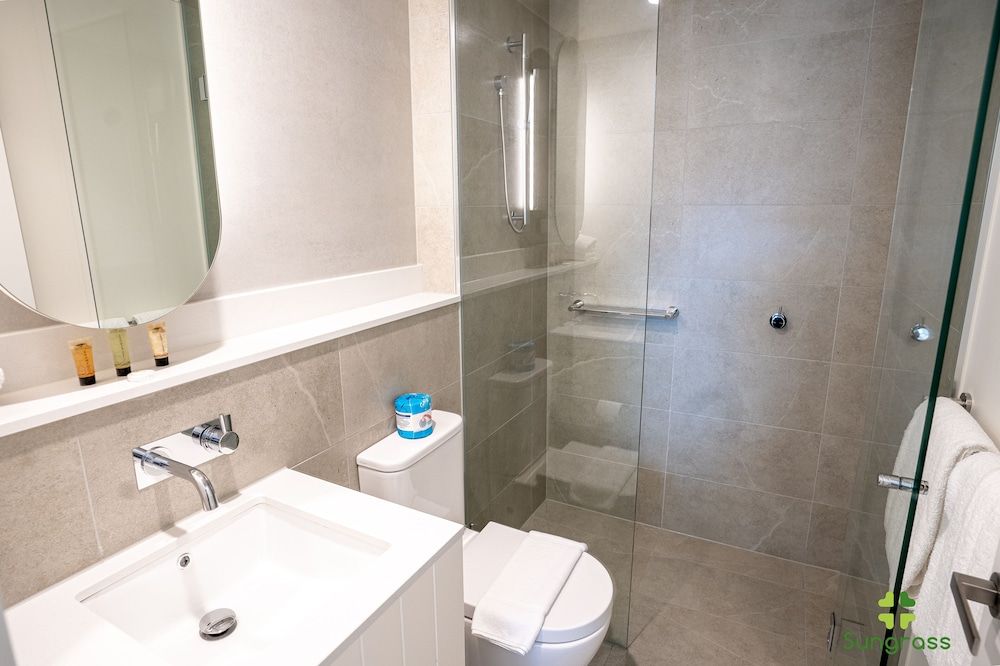 Liberty One Standard Apartment, 2 Bedrooms 5