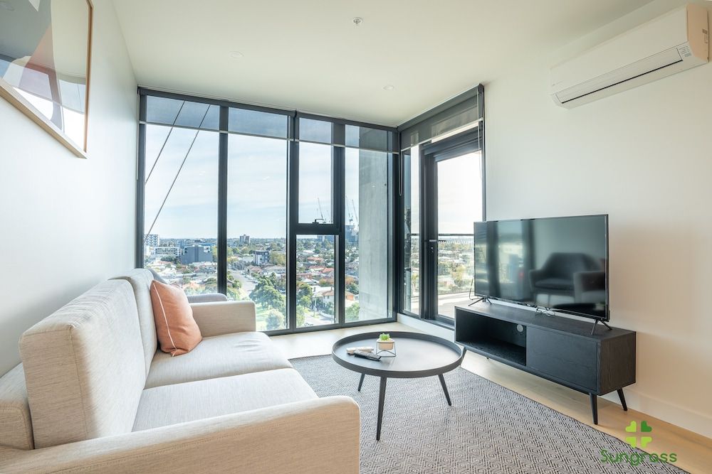 Liberty One Standard Apartment, 2 Bedrooms 8